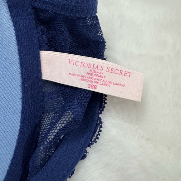 VICTORIA’S SECRET NAVY & WHITE BRA – SIZE 38B - Picture 6 of 9